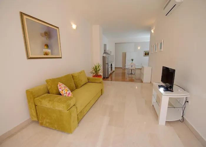 Apartment With Wifi - 14415