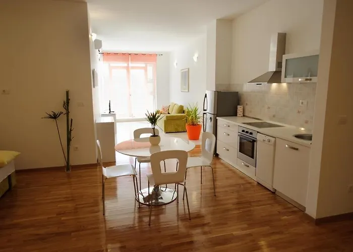 Apartment With Wifi - 14415